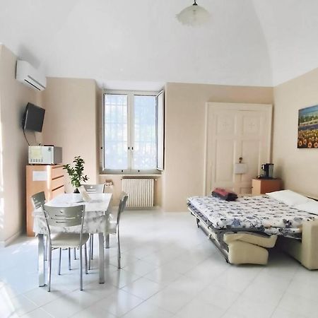 Casa Vacanza "Nonna Matilde" A Meta Di Sorrento, 600Mt Dal Mare, Casa Per 4 Zewnętrze zdjęcie