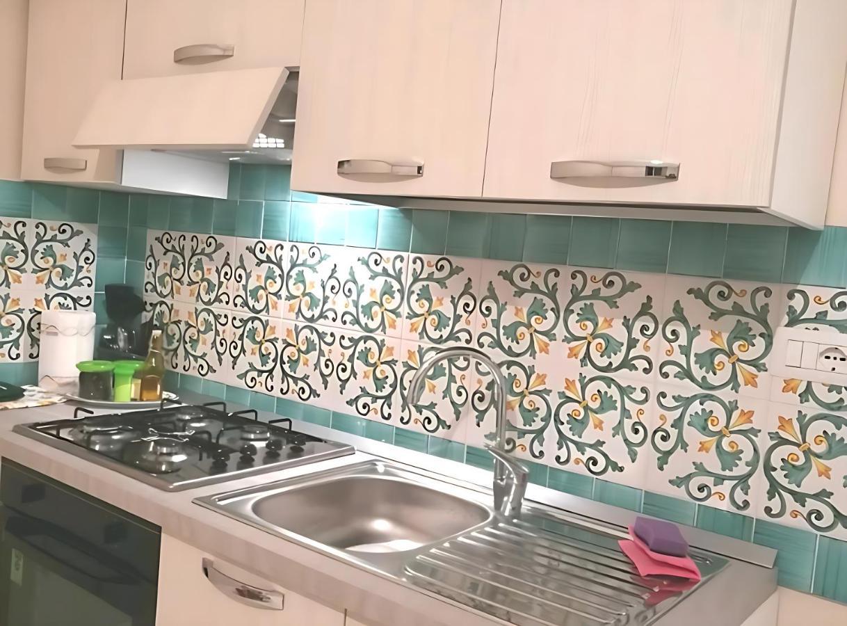 Casa Vacanza "Nonna Matilde" A Meta Di Sorrento, 600Mt Dal Mare, Casa Per 4 Zewnętrze zdjęcie