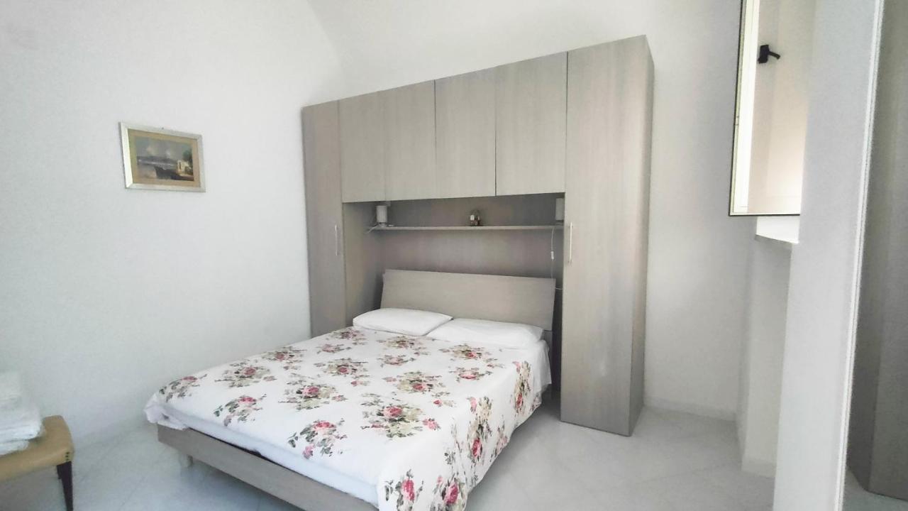 Casa Vacanza "Nonna Matilde" A Meta Di Sorrento, 600Mt Dal Mare, Casa Per 4 Zewnętrze zdjęcie