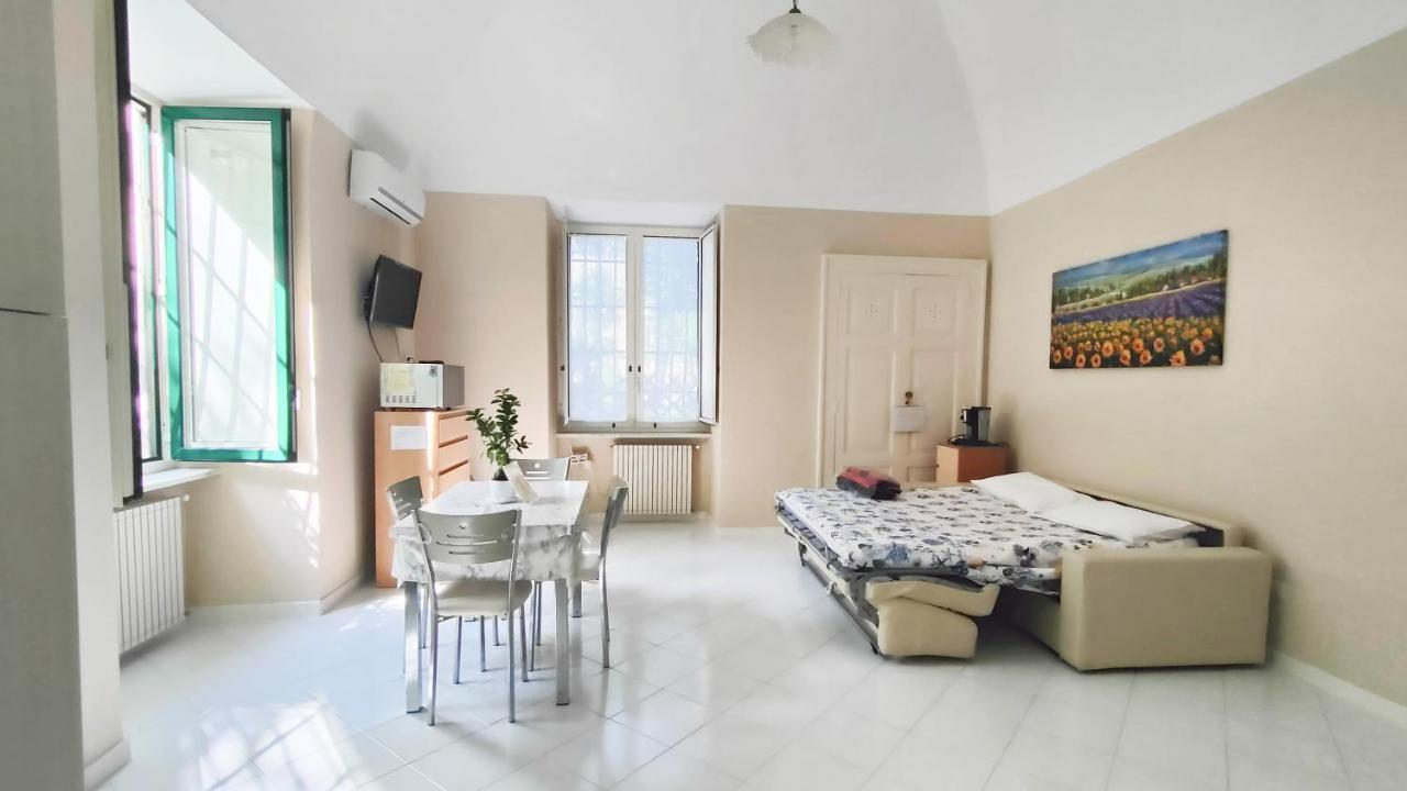 Casa Vacanza "Nonna Matilde" A Meta Di Sorrento, 600Mt Dal Mare, Casa Per 4 Zewnętrze zdjęcie