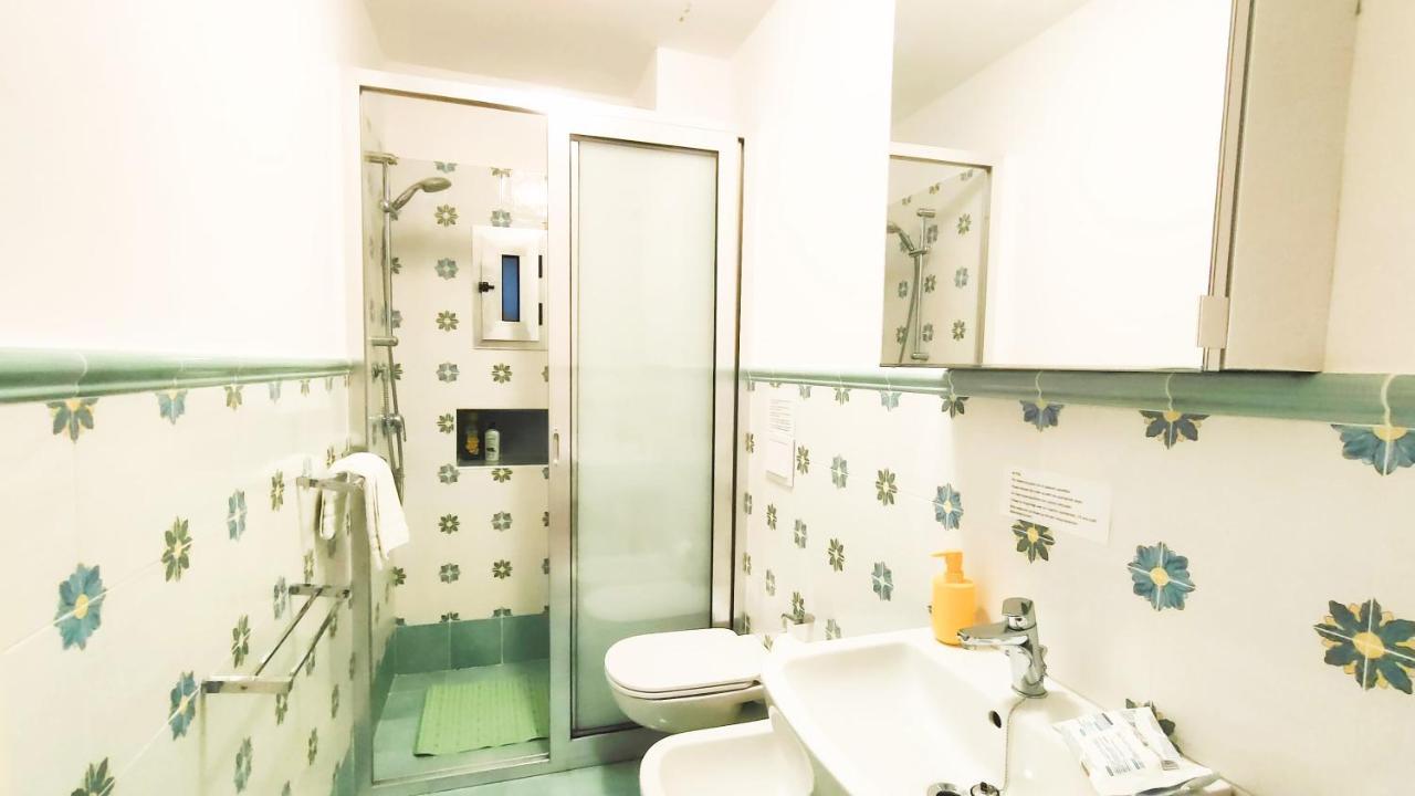 Casa Vacanza "Nonna Matilde" A Meta Di Sorrento, 600Mt Dal Mare, Casa Per 4 Zewnętrze zdjęcie